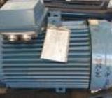 MOTOR DE 90 KW 100 HP VENDO