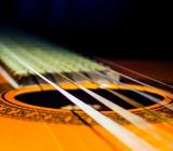 GUITARRA Y VOZ TENOR PARA MISAS HONRAS,BODAS