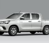 TOYOTA HILUX 4X2 CD ADVENTURE IMPORTADORA TOMEBAMBA AZOGUES BLANCO