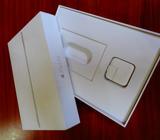 Caja De Ipad Air 2 Con Cubo Cargador Incluido