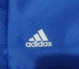 Mochila Adidas original $60 negociable