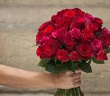 ramo de flores 15 años novias varios colores y modelos Lá Florería
