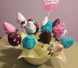 Arreglo de Frutas con Chocolate