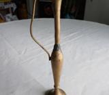 Florerito delgado de bronce