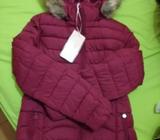 Hermosa Casaca de Mujer Color Vino Talla
