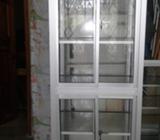 vendo vitrinas nuevas y maquinaria usada funcionando