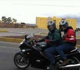 Enseño a manejar moto