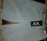 Bermuda Oakley Nueva Original Talla 28