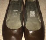 Zapatos Escolares Marca Crickets talla35