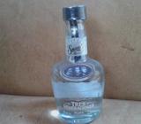 TEQUILA MÉXICO BOTELLITA TRES GENERACIONES