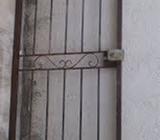 FABRICACION DE CUBRE PUERTAS, REJAS Y PUERTAS ENROLLABLES