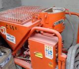 Se Vende maquina de enlucir y generador de luz. $ 10.900