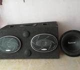 Caja de Parlantes Y bajo para Auto