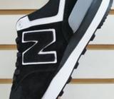 New Balance Negra