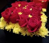 Caja de Flores Rojas