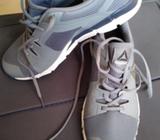 Deportivos Reebok