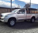 Vendo camioneta toyota hilux 4x4