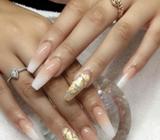 Uñas Acrílicas con Diseño